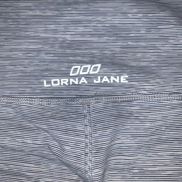 Lorna Jane Tech 7/8 Tight - Picture 7 of 7